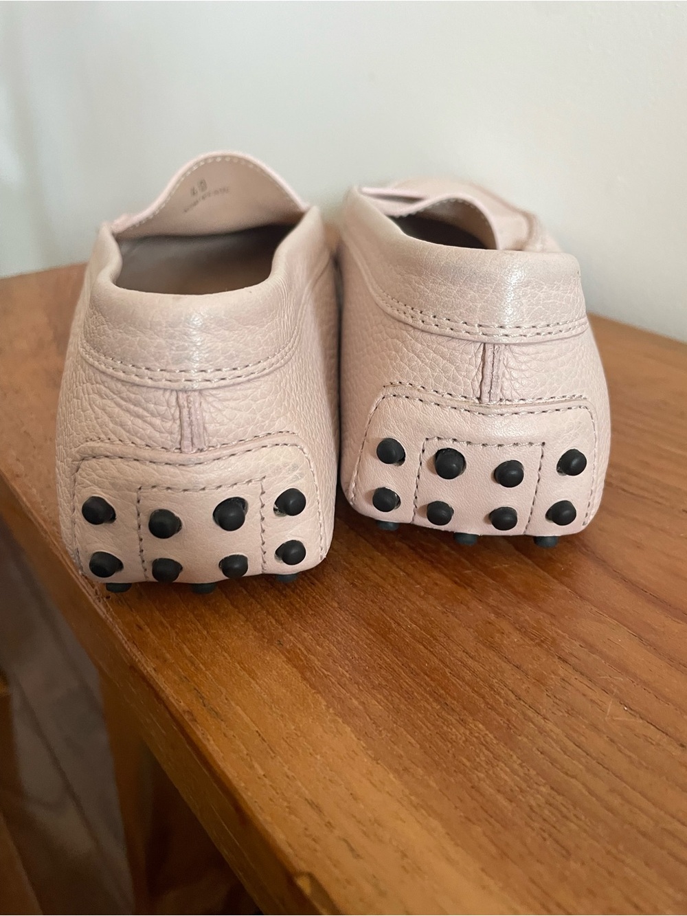 Tod's Gommini driving shoes- light Pink Leather Loafers - Picture 9 of 11